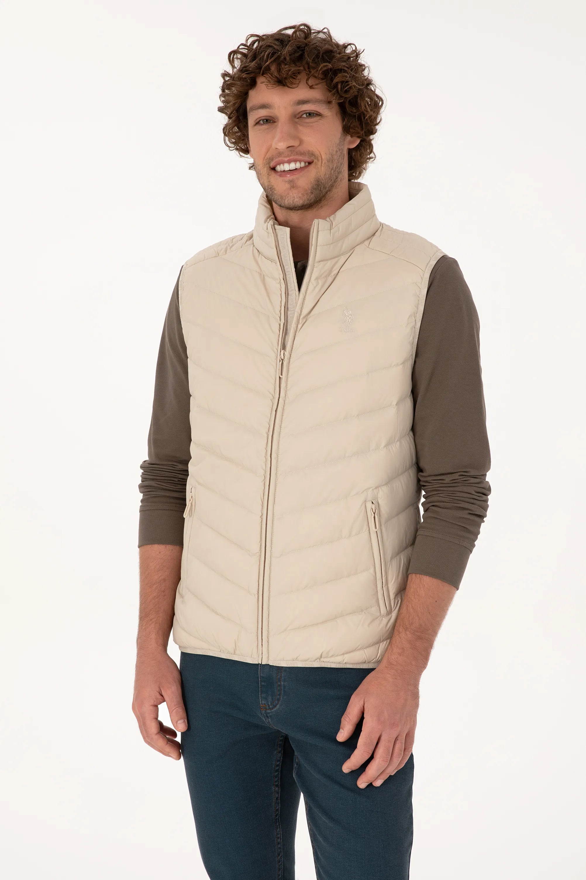 U.S. Polo Assn._Stone_Stone Vest With Logo_G081SZ0100 2246365_VR049_03