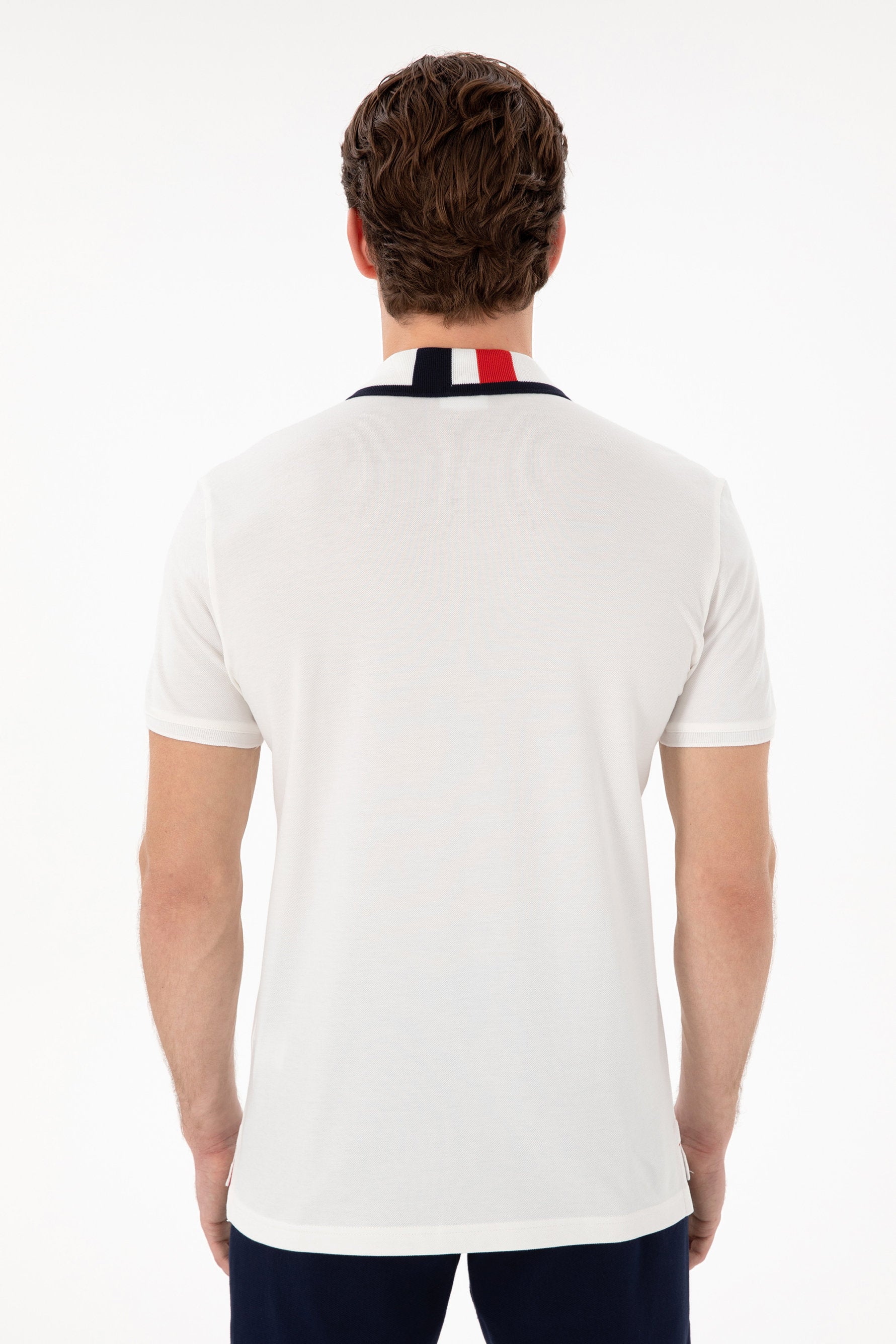 U.S. Polo Assn._White T-Shirt_G081SZ0110 2084815_VR013_05