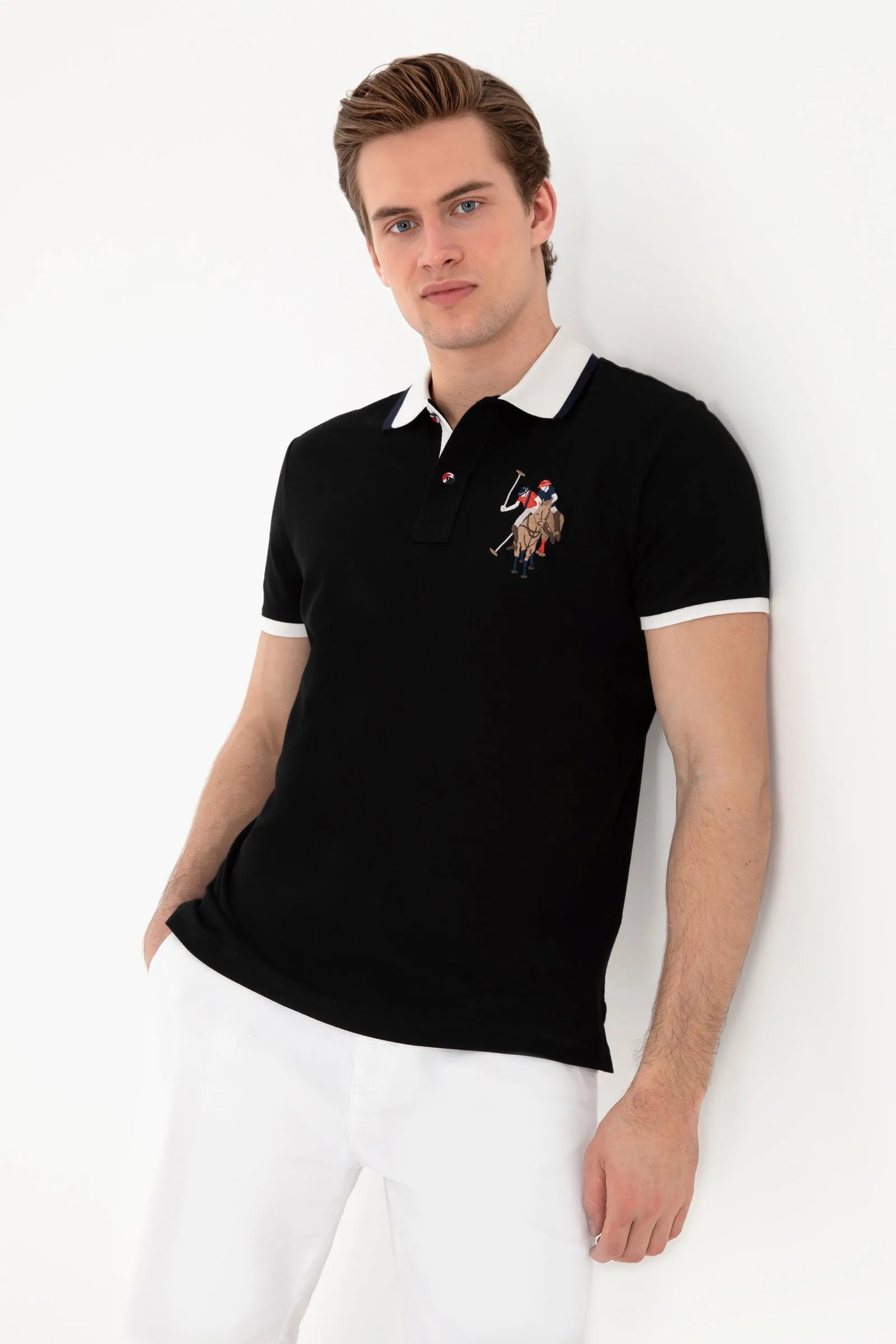 U.S. Polo Assn. Black Men Black Slim Fit Polo Shirt SKU: G081SZ0110 2084815_VR046 Image 01
