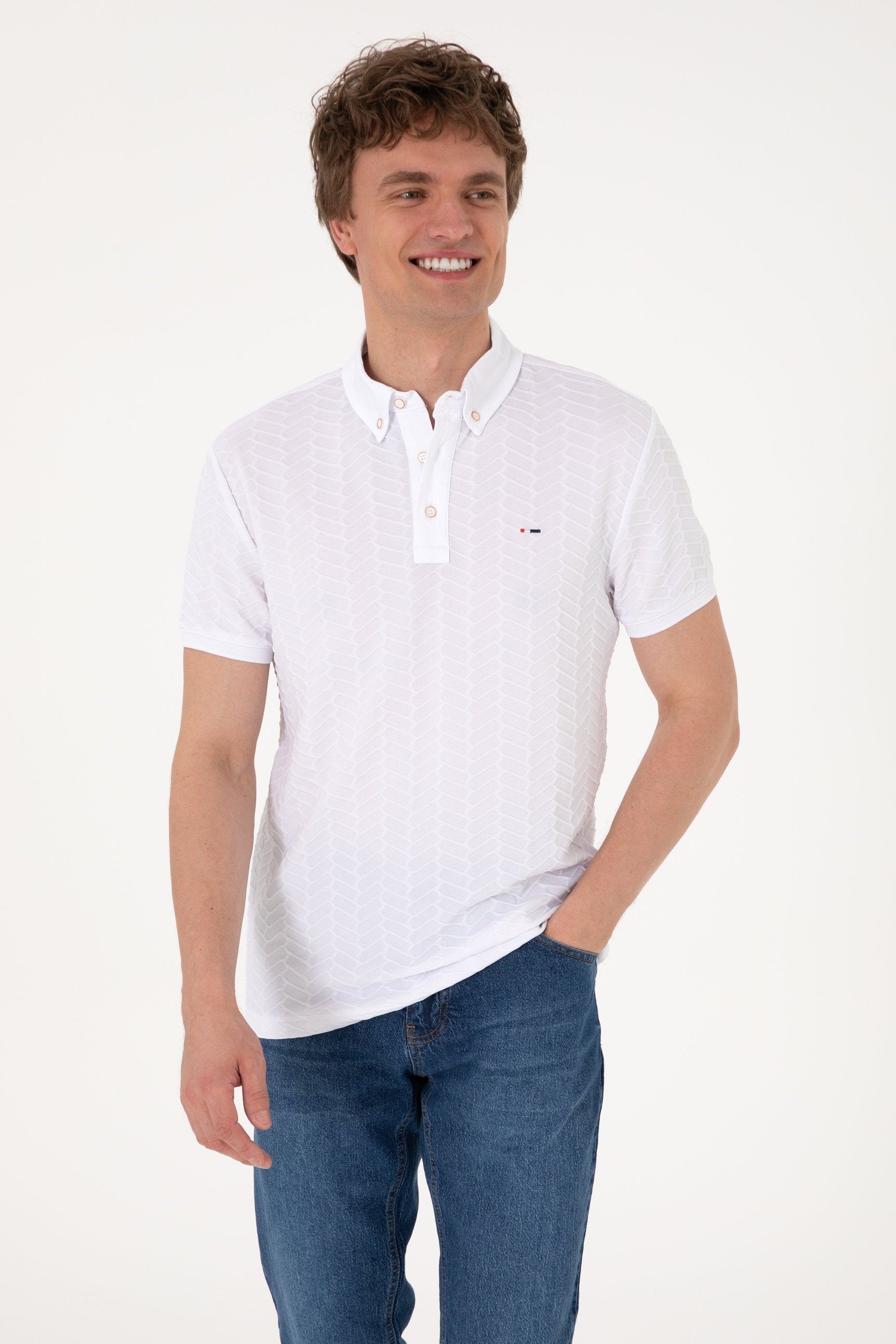 U.S. Polo Assn._White T-Shirt_G081SZ0110 2105937_VR013_03