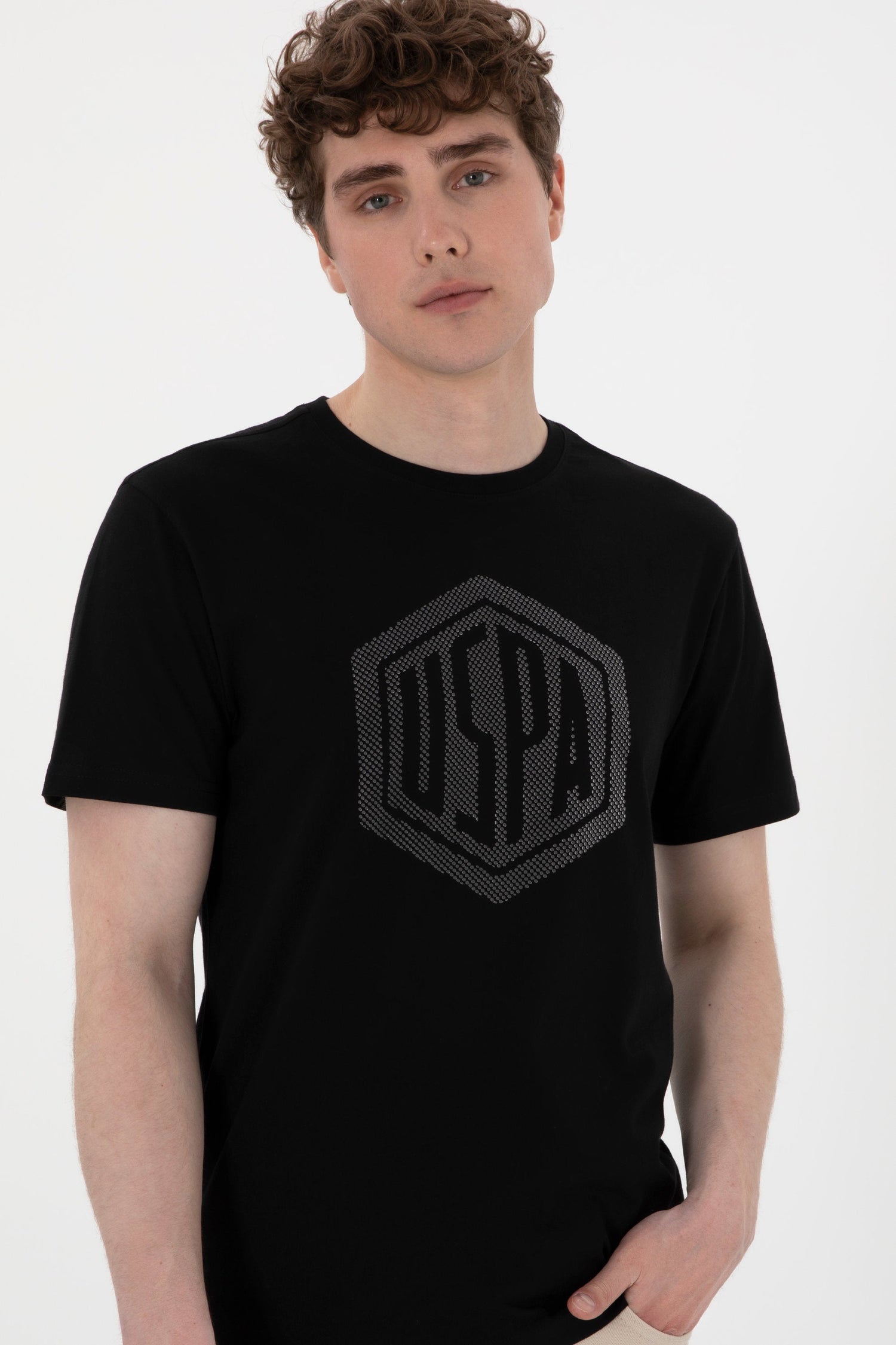 U.S. Polo Assn._Black T-Shirt_G081SZ0110 2107294_VR046_03