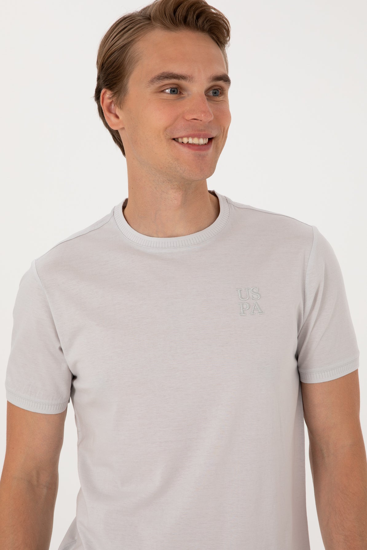 U.S. Polo Assn._Light Grey_T-Shirt_G081SZ0110 2112358_VR001_02