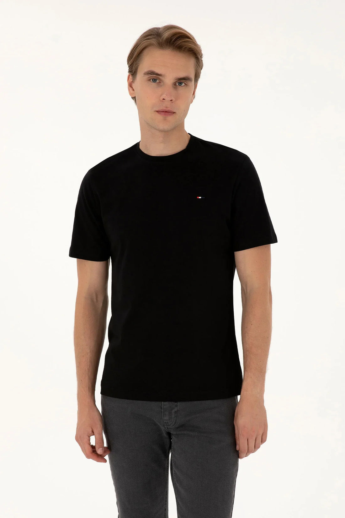 U.S. Polo Assn._Black_Black T-Shirt_G081SZ0110 2225584_VR046_01