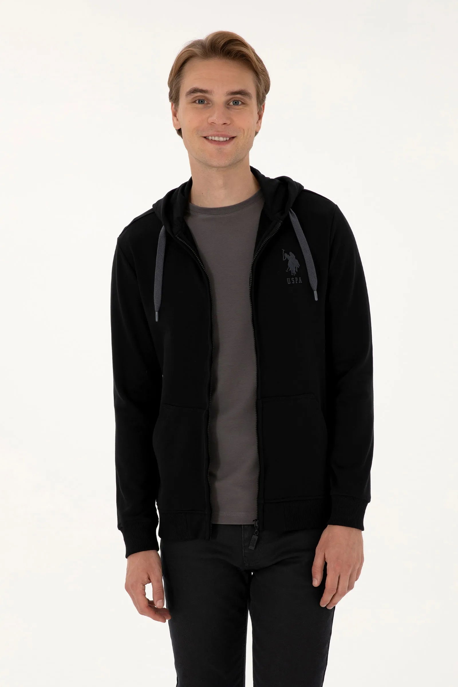 U.S. Polo Assn._Black_Black Zip Up Hoodie With Logo_G081SZ0820 2226461_VR046_01