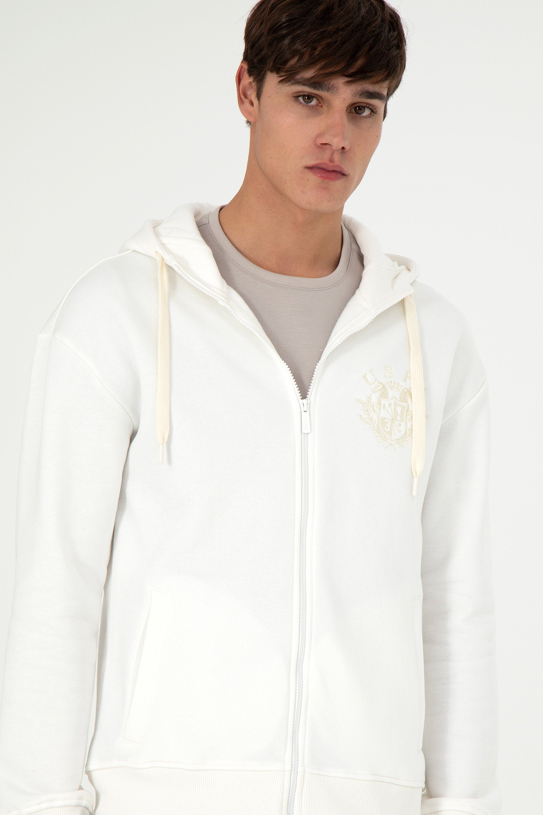 White Zip Up Hoodie_G081SZ0820 1946137_VR071_03