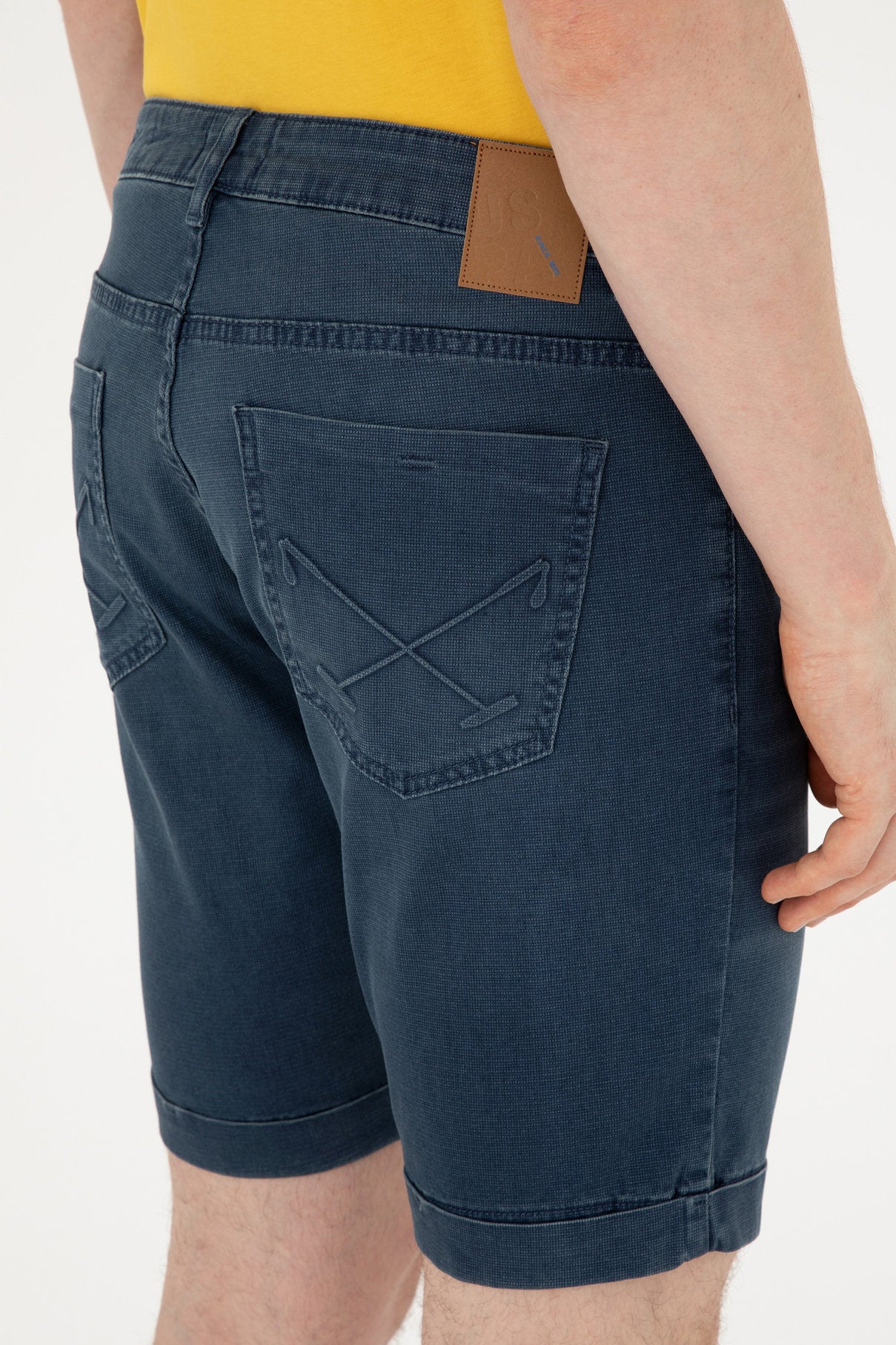 Slim Fit Chino Shorts_G081SZ0DB0 1923576_VR033_06