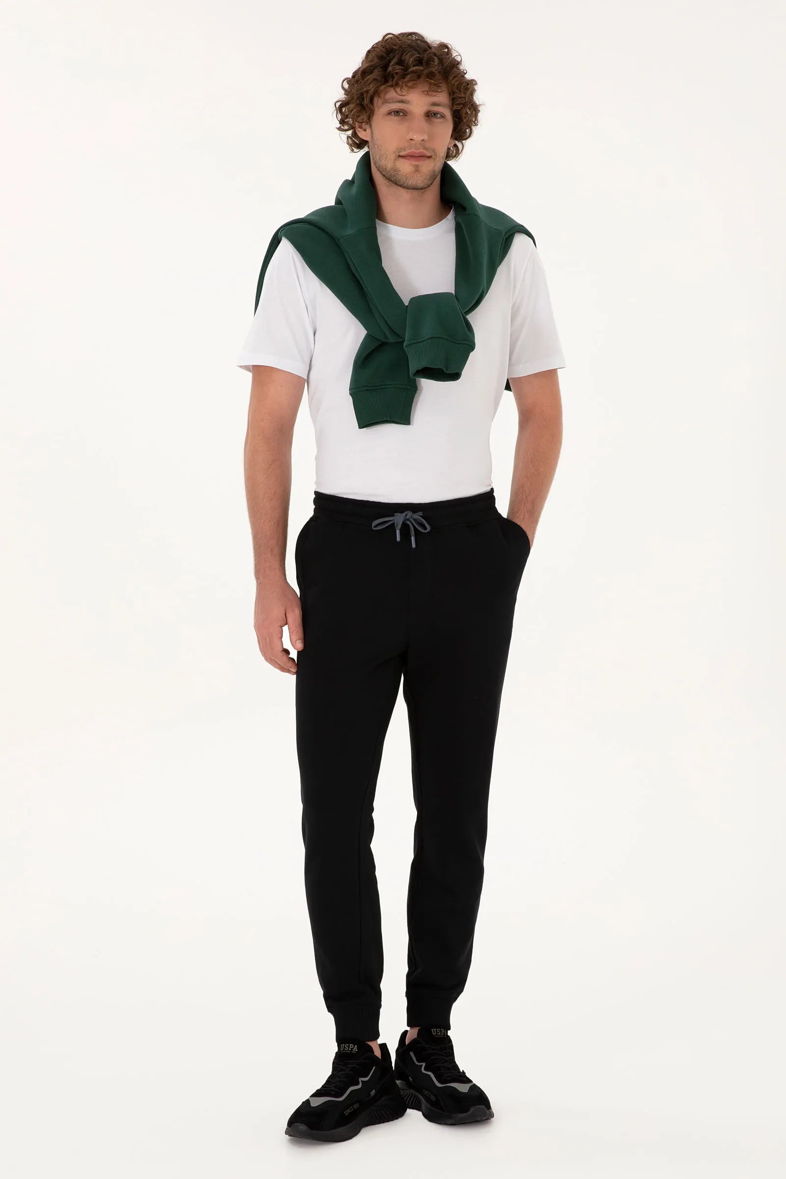 U.S. Polo Assn._Black_Black Sweatpants With Logo_G081SZ0OP0 2225511_VR046_01