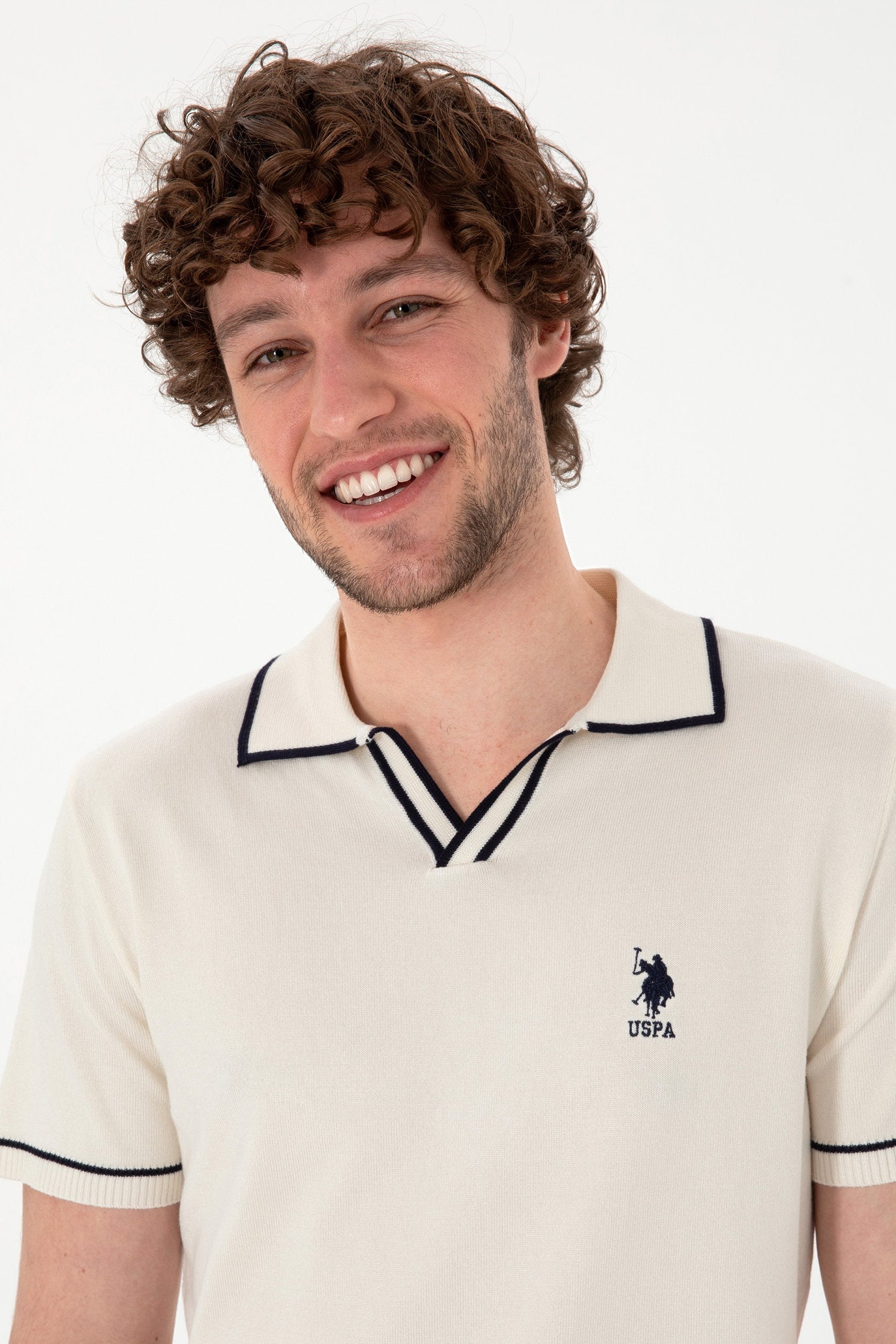 U.S. Polo Assn._Cream Polo Shirt_G081SZ0TK0 2100068_VR071_02