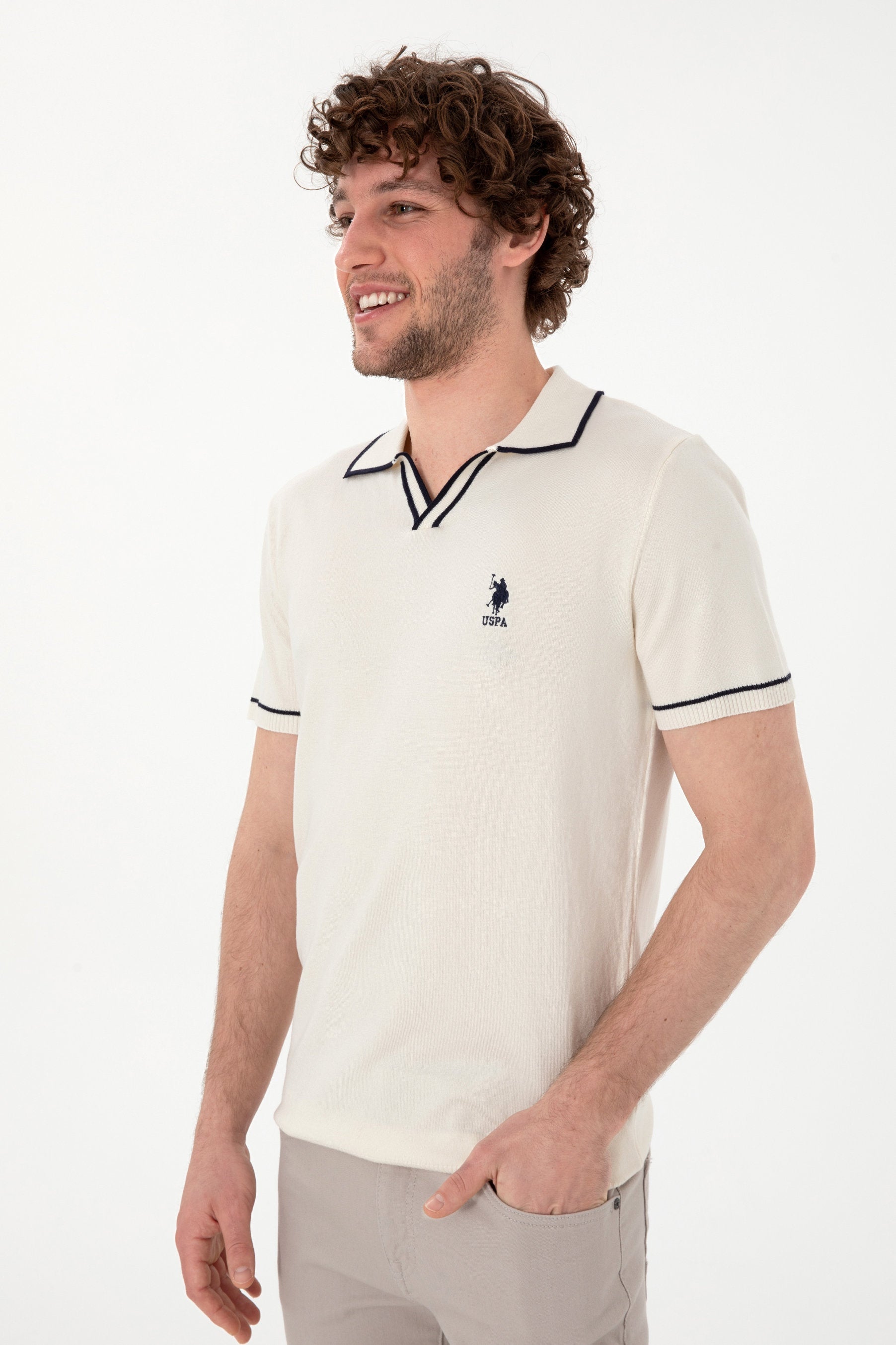 U.S. Polo Assn._Cream Polo Shirt_G081SZ0TK0 2100068_VR071_03