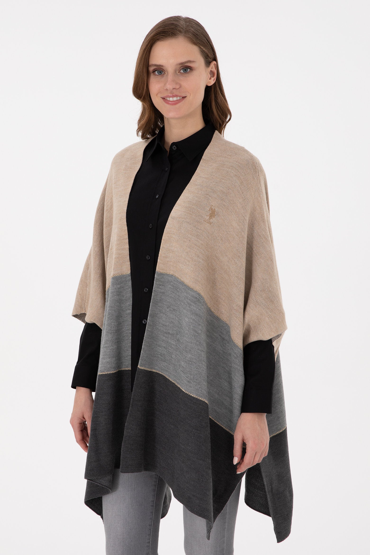 Multi-Color Poncho_G082GL0TH0 1954470_VR123_03