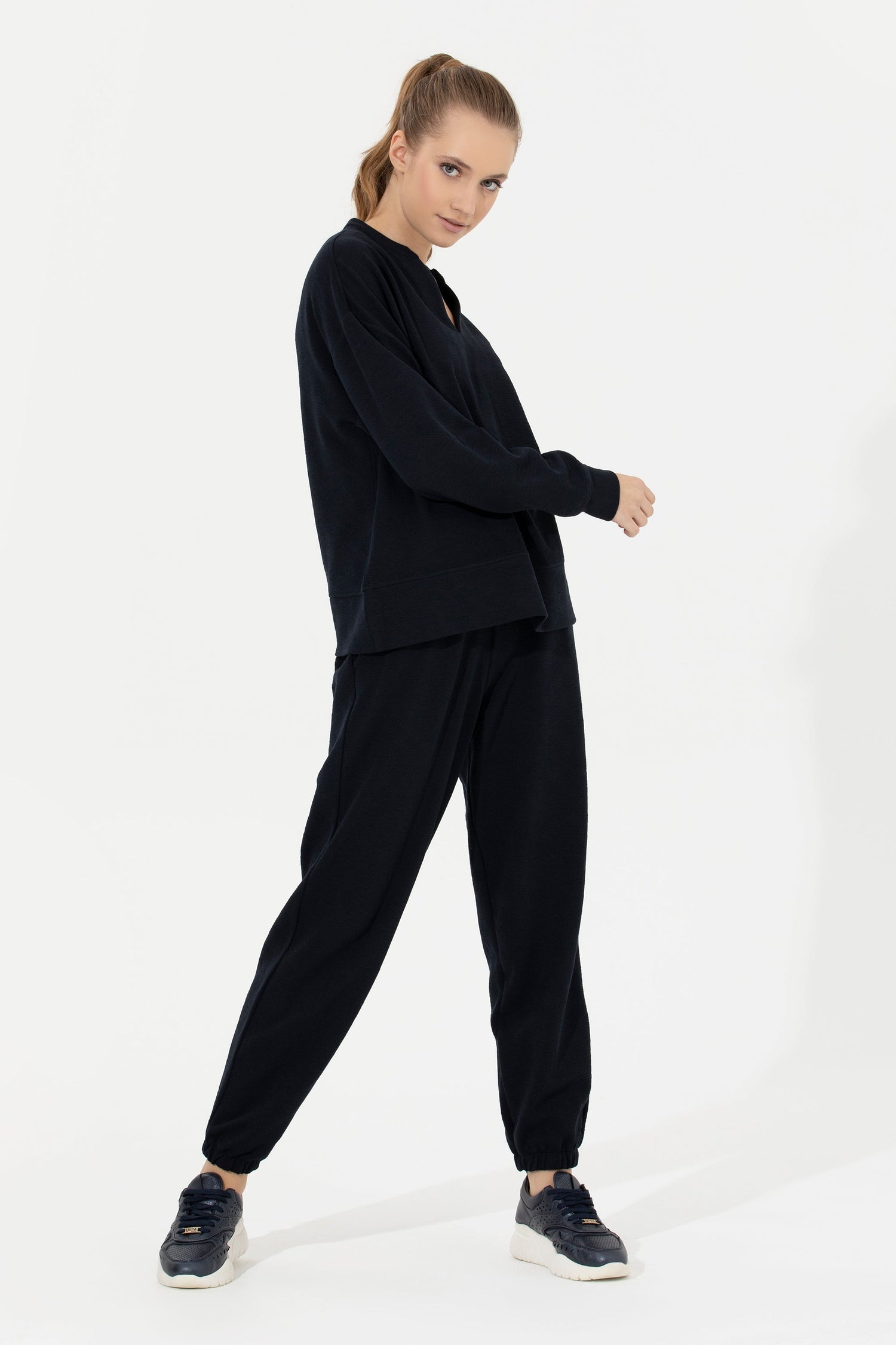 Dark Blue Sweat Shirt