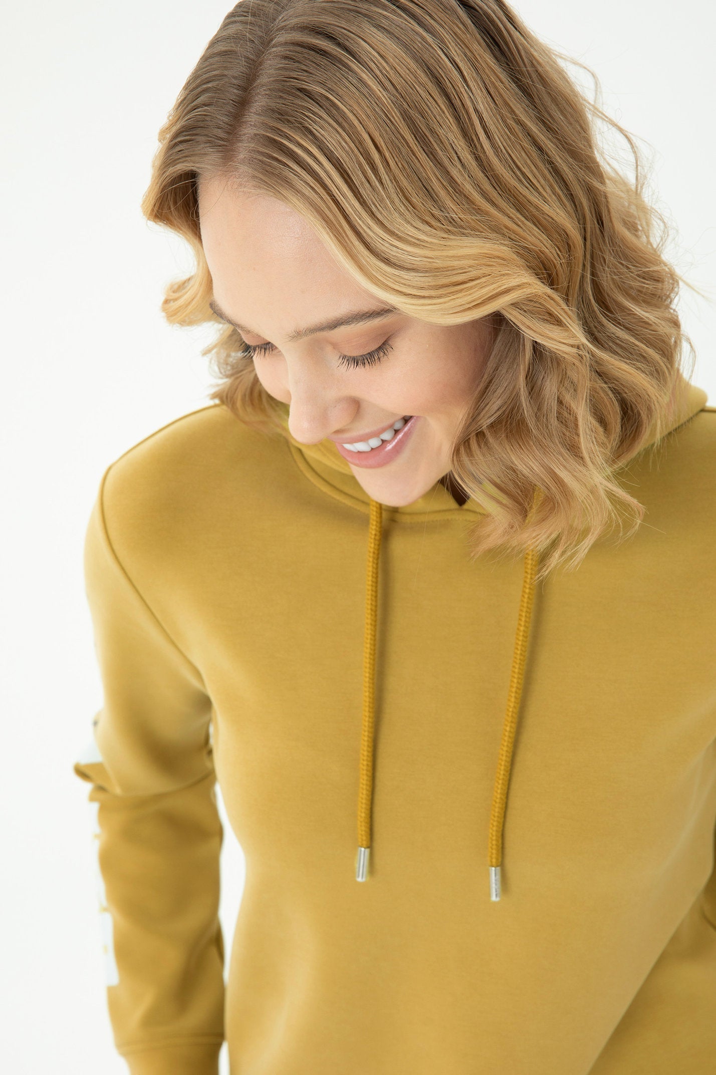 Yellow Sweatshirt_G082SZ0820 1709103_VR087_02