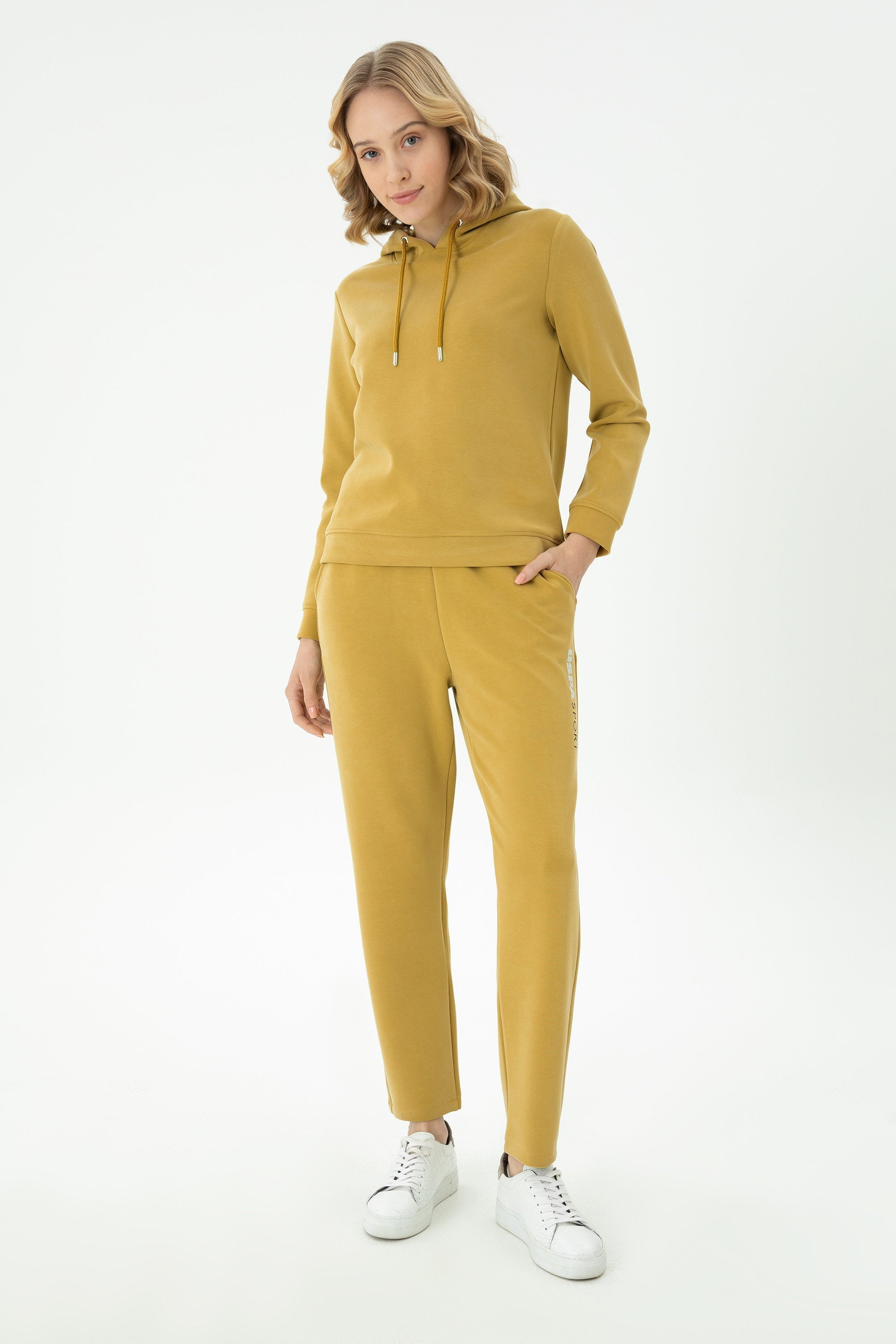 Yellow Sweatshirt_G082SZ0820 1709103_VR087_05