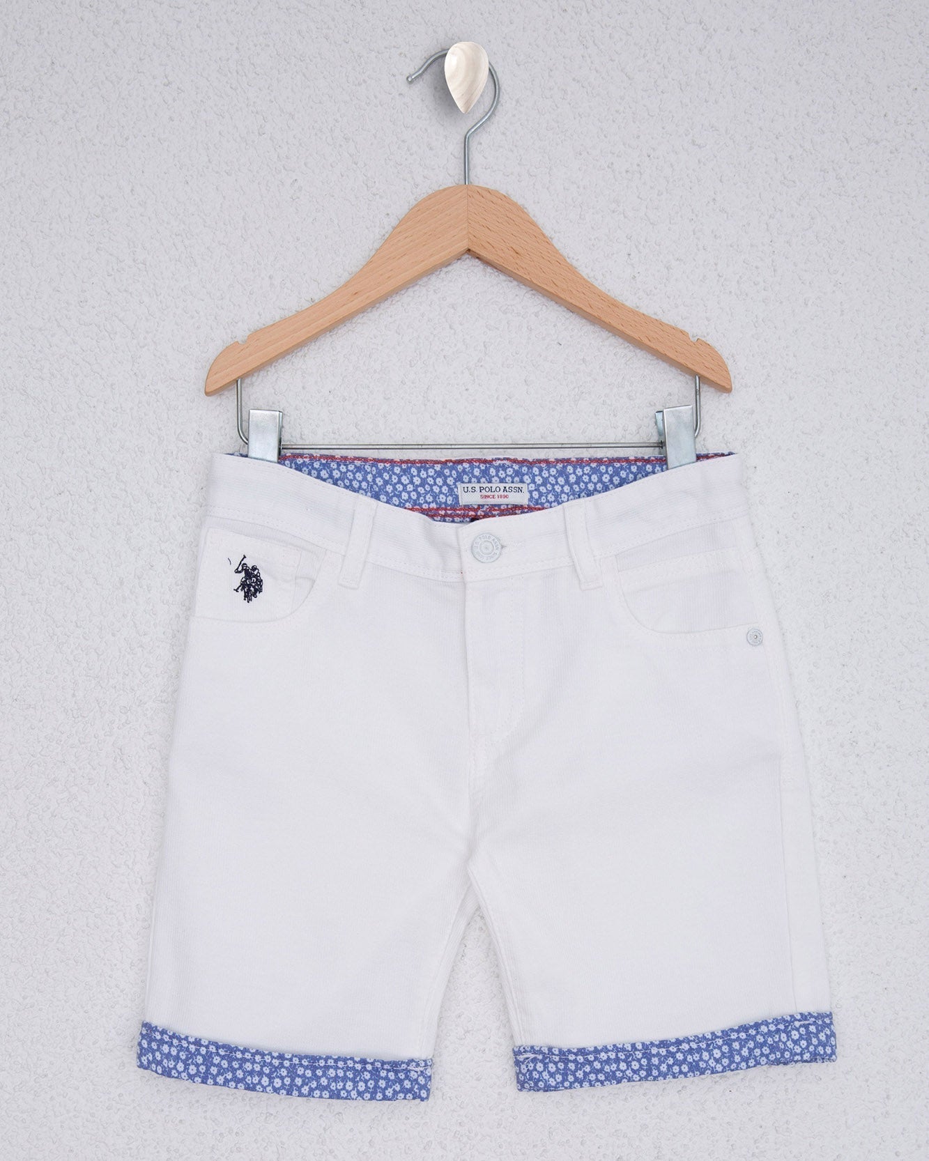 White Woven Bermuda Capri U.S. Polo Assn.