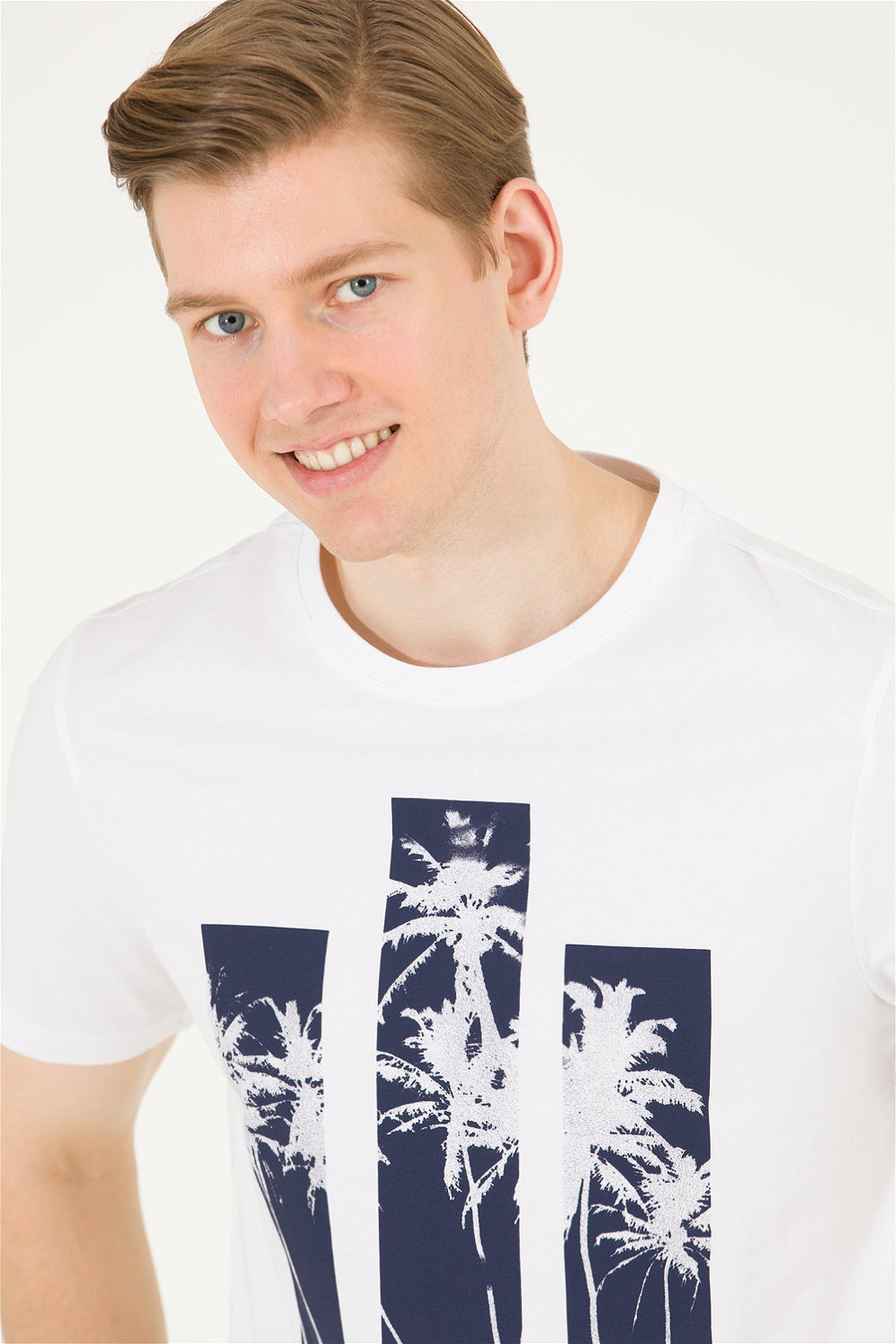 White Short Sleeve Graphic T-Shirt