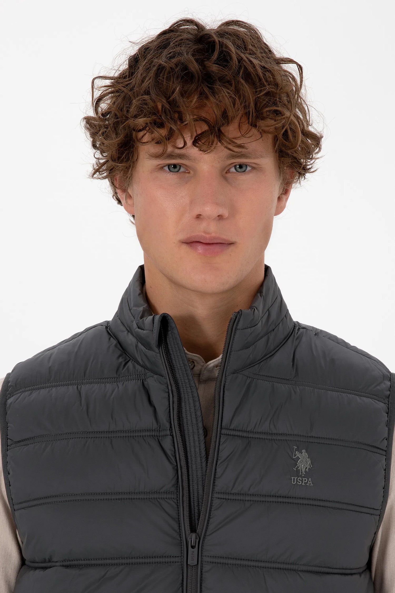 U.S. Polo Assn._Grey_Grey Puffer Vest_G081GL0100 2246396_VR024_02