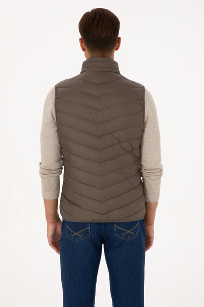 U.S. Polo Assn. Mink Men Mink Quilted Vest Jacket SKU: G081SZ0100 2246365_VR052 Image 05