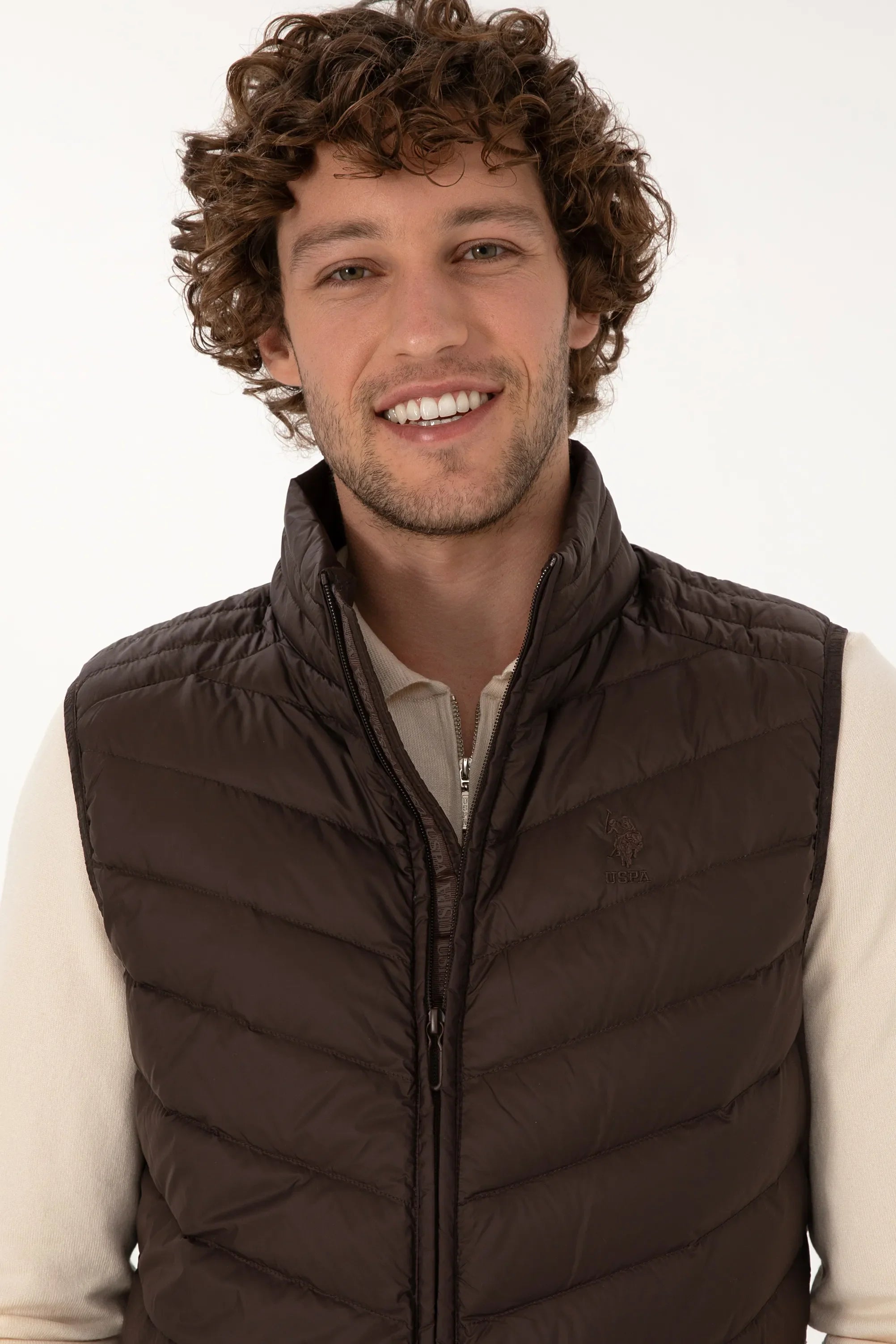 U.S. Polo Assn._Dark Brown_Dark Brown Puffer Vest_G081SZ0100 2246365_VR084_02