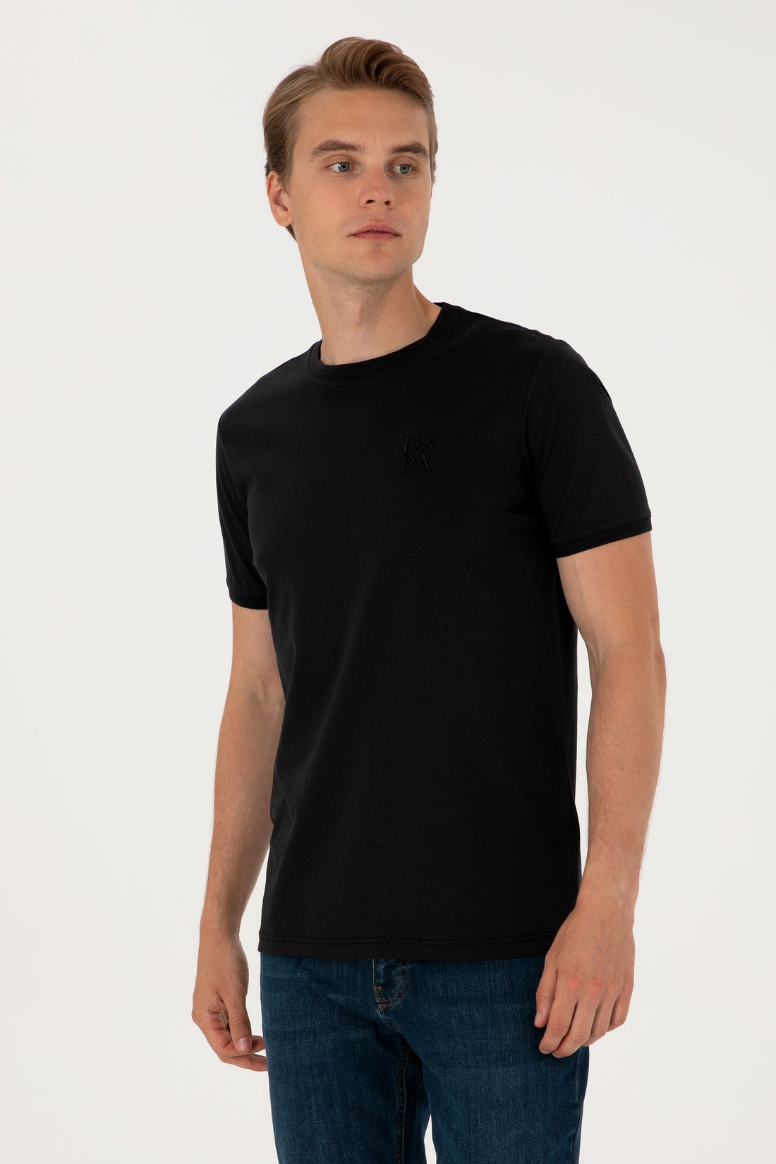 U.S. Polo Assn._Black_T-Shirt_G081SZ0110 2112358_VR046_01