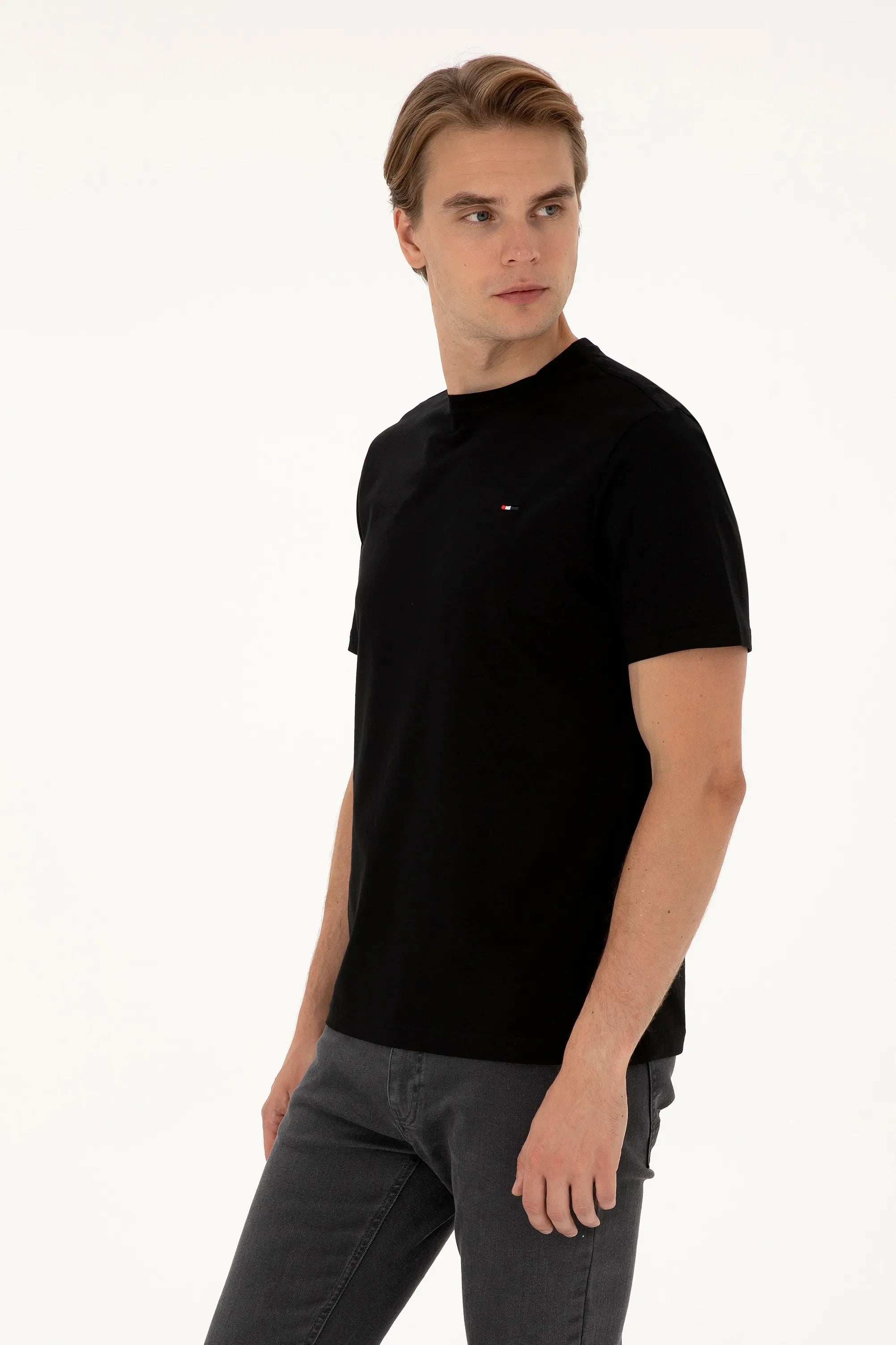 U.S. Polo Assn._Black_Black T-Shirt_G081SZ0110 2225584_VR046_03