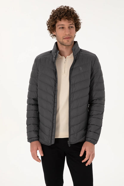 U.S. Polo Assn. Grey Men Grey Chevron Quilted Lightweight Puffer Jacket SKU: G081SZ0MS0 2246446_VR024 Image 03