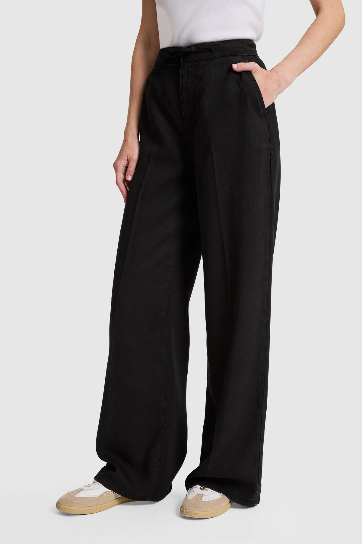 U.S. Polo Assn. Black Women Black Wide Leg Jeans SKU: G082SZ0800 PU-10567_DN0027 Image 04